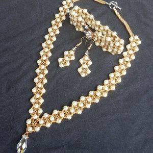 Necklace bracelet and earring set